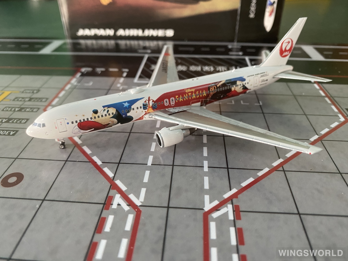 Phoenix 1:400 PH04367 Japan Airlines 日本航空 Boeing 767-300 JA622J