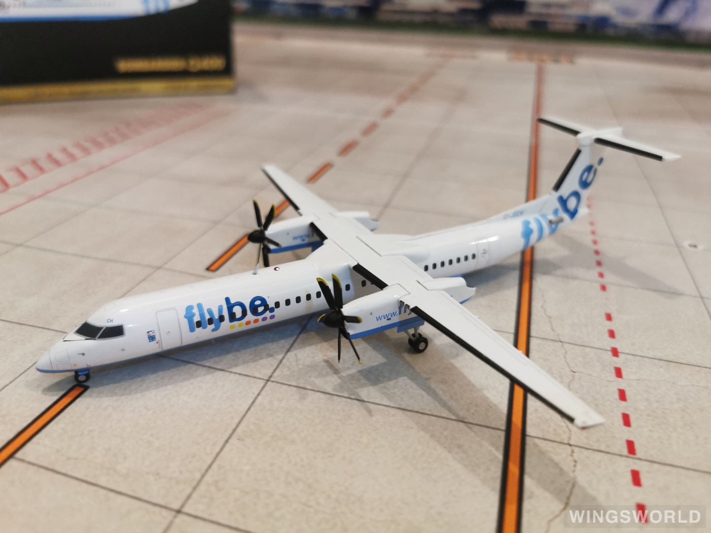 Herpa 1:200 559829 Flybe 弗莱比航空 Bombardier Dash 8-400 G-JECP
