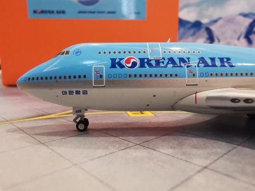 Korean Air 大韩航空 Boeing 747-400 HL7402  EW4744001 JC Wings 1:400