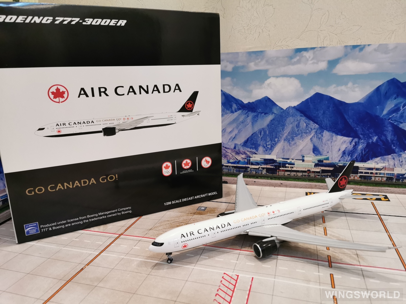 JC Wings 1:200 XX2133A Air Canada 加拿大航空 Boeing 777-300ER C-FITL