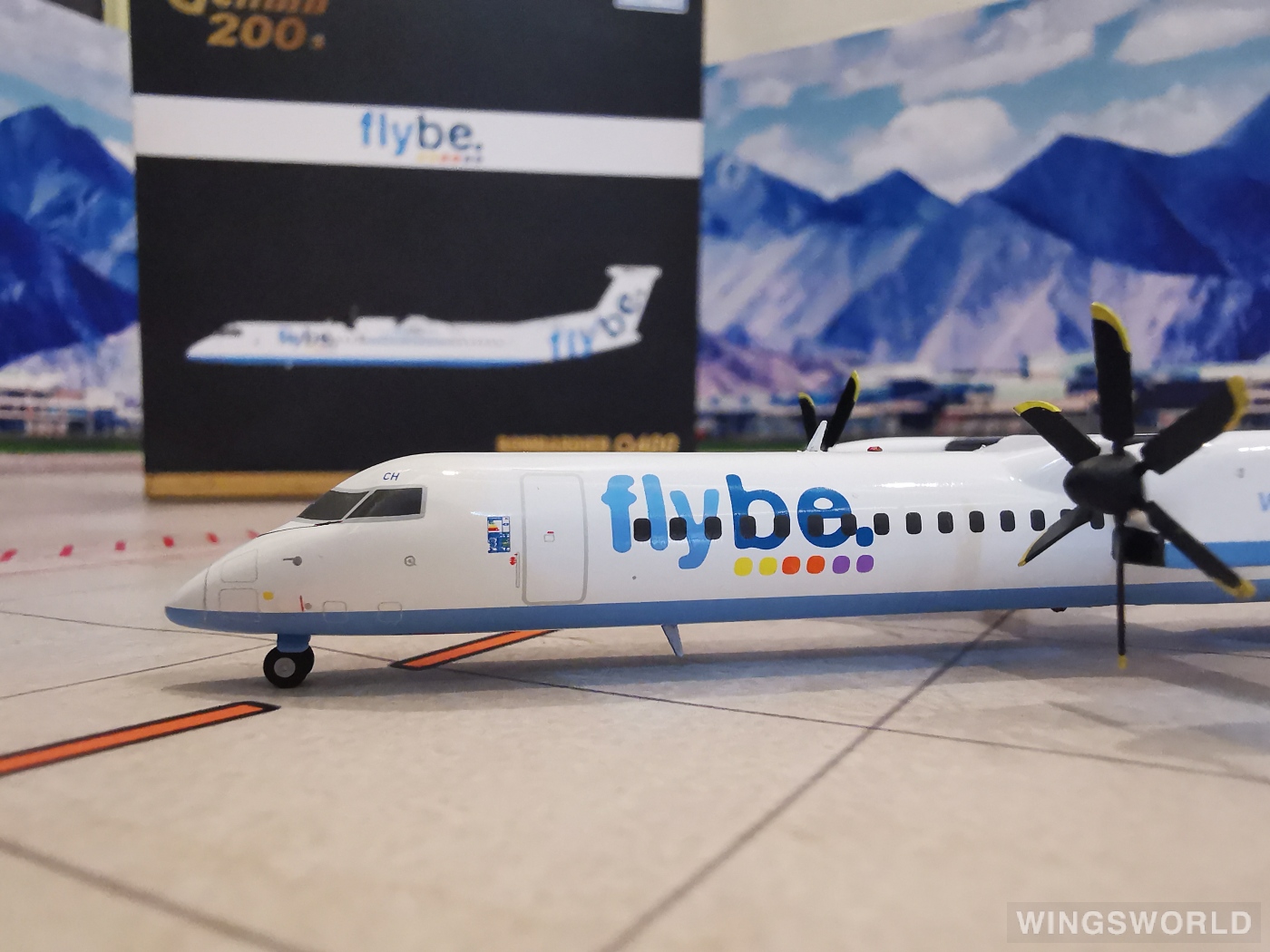 Herpa 1:200 559829 Flybe 弗莱比航空 Bombardier Dash 8-400 G-JECP