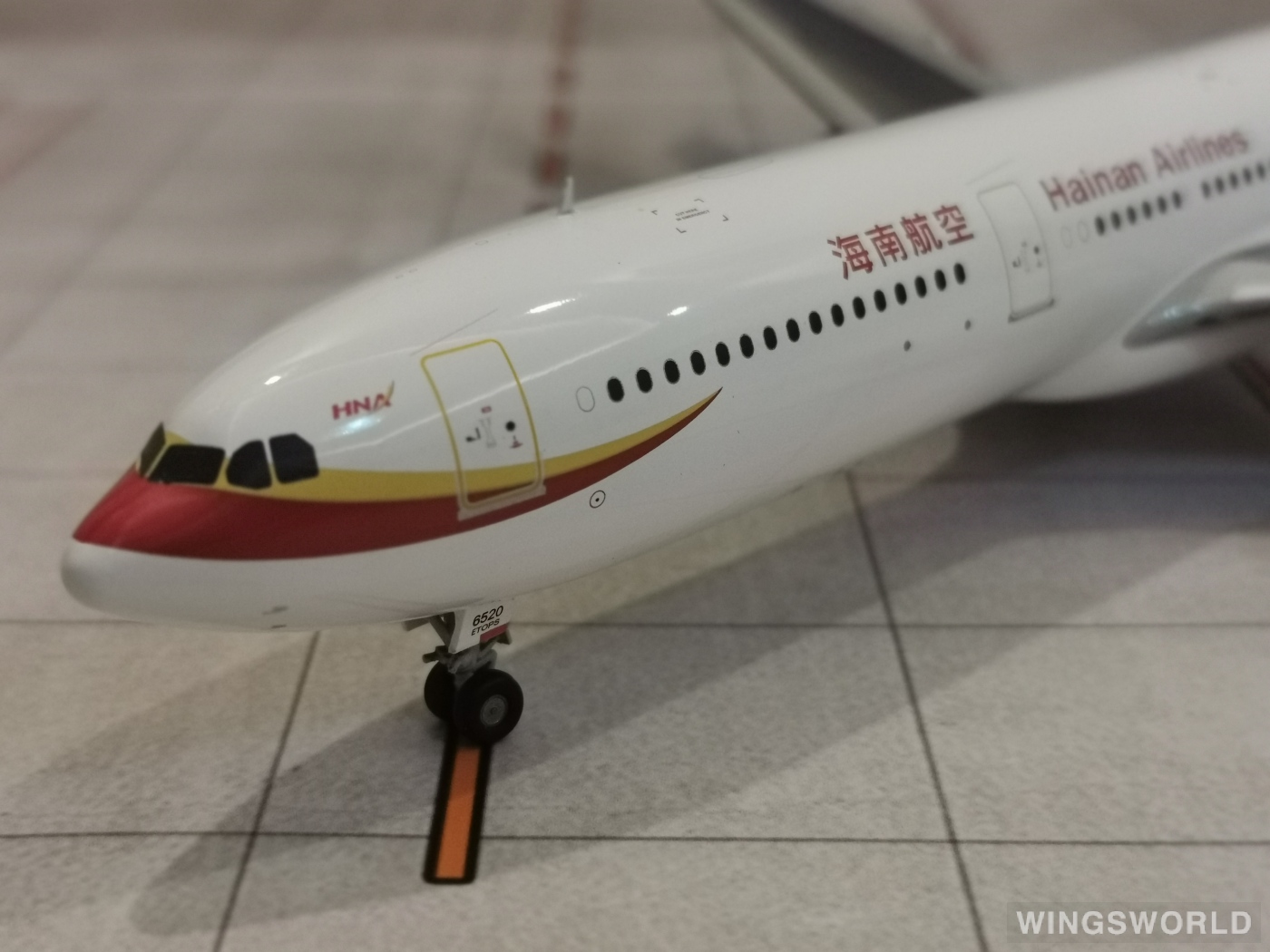 【P.O.P】海南航空.A330-300.1/200モデル Phoenix A330-300 海南航空 B-8016 1/200 [100047]