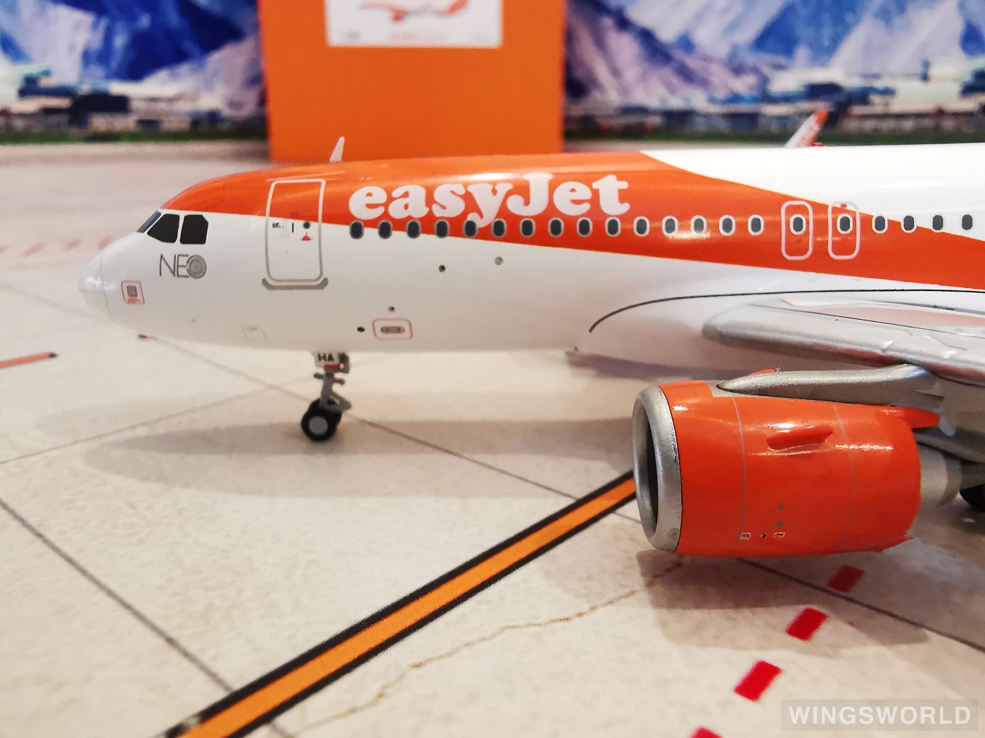 JC Wings 1:200 EW232N001 EasyJet 易捷航空 Airbus A320neo G-UZHA
