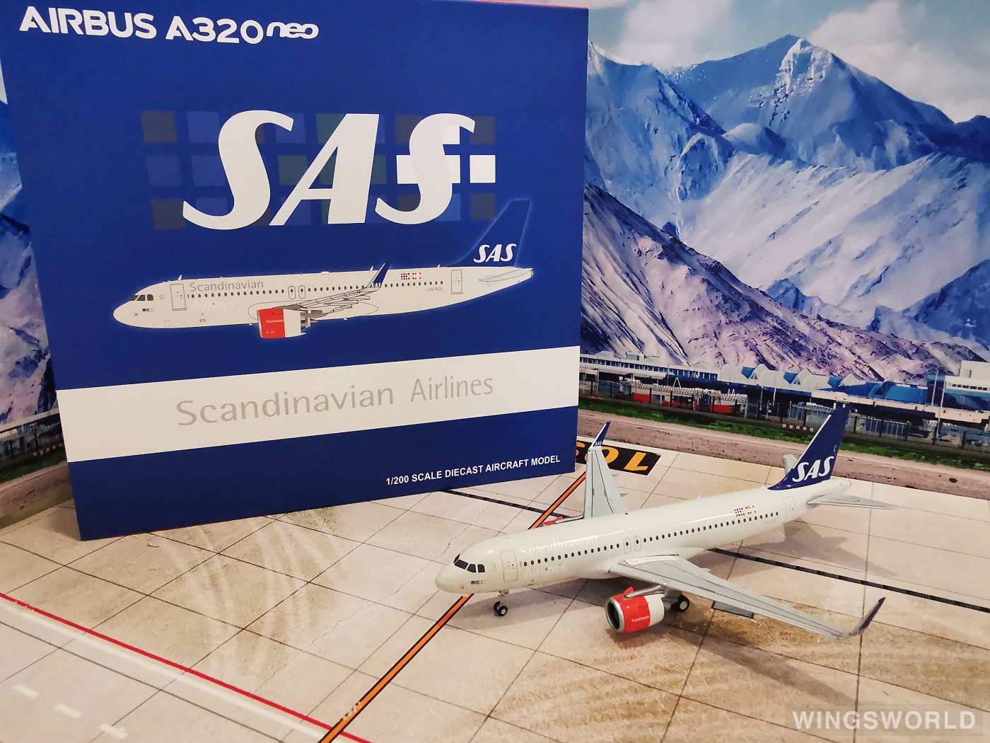 JC Wings 1:200 XX2171 SAS 北欧航空 Airbus A320 LN-RGL