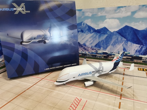 Airbus 空中客车 Airbus A330-700L Beluga XL F-WBXL 超级大白鲸 LH2227 JC Wings 1:200