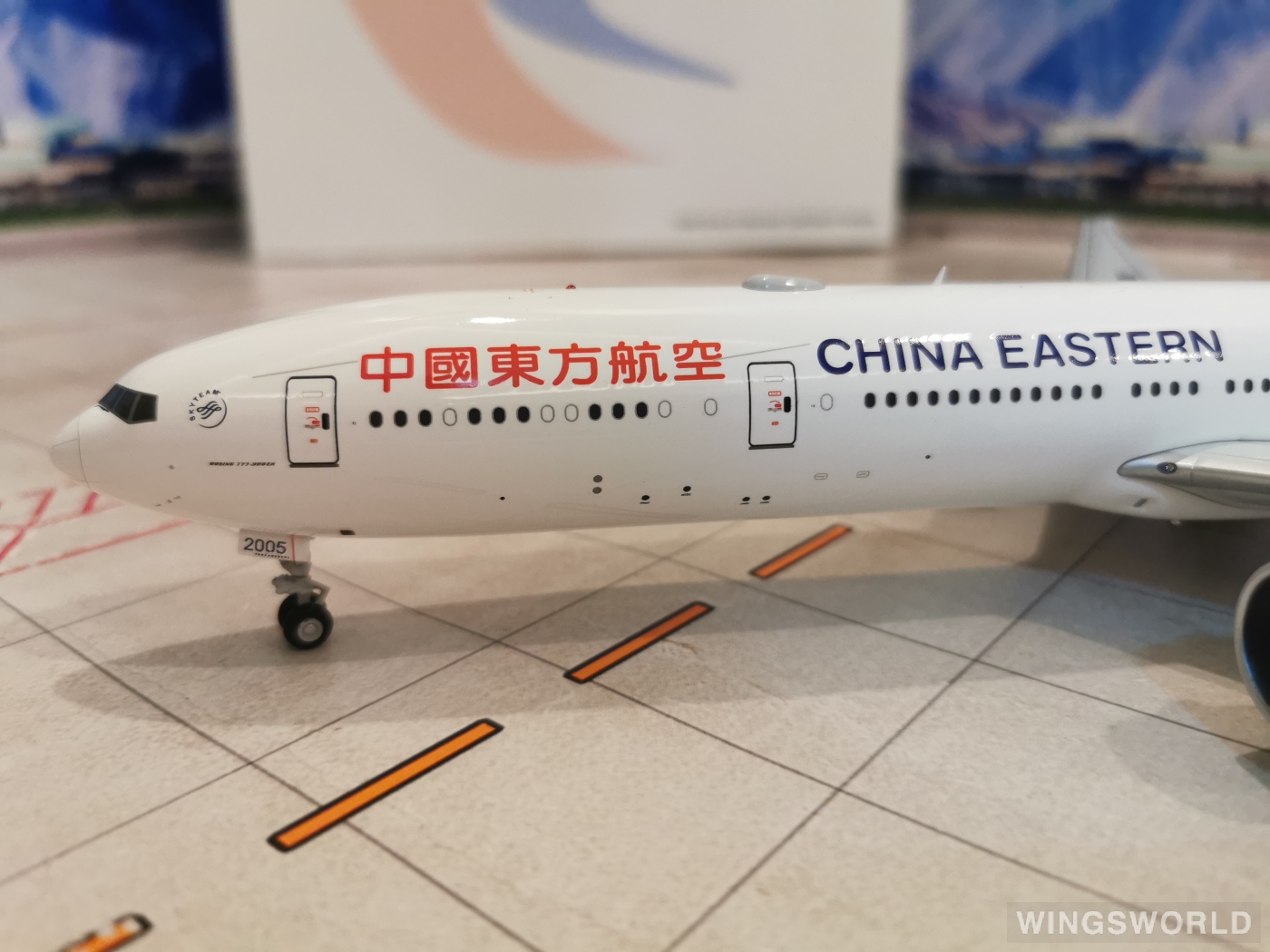 JC Wings 1:200 LH2031 China Eastern 中国东方航空 Boeing 777-300ER B-2005