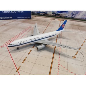 China Southern 中国南方航空 Airbus A330-200 B-6078  XX2341 JC Wings 1:200