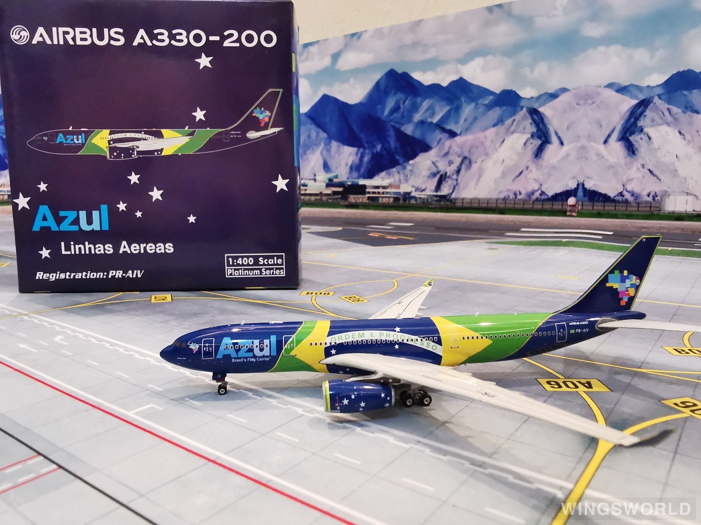 Phoenix 1:400 PH11102 Azul 蓝色巴西航空 Airbus A330-200 PR-AIV