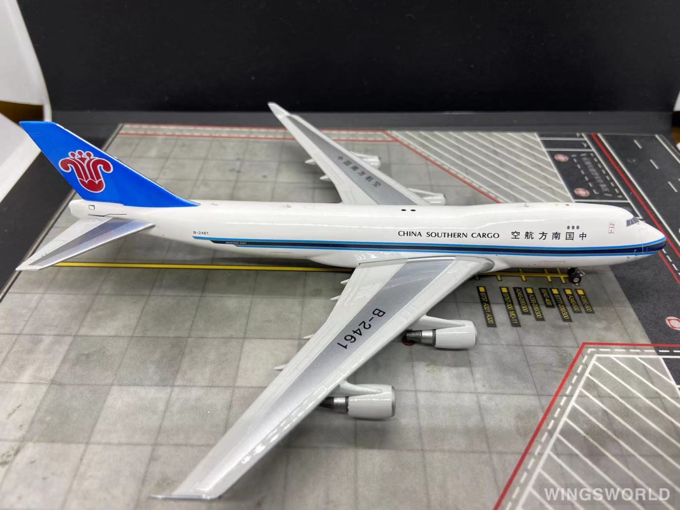 Phoenix 1:400 PH11368 China Southern 中国南方航空 Boeing 747-400 B-2461