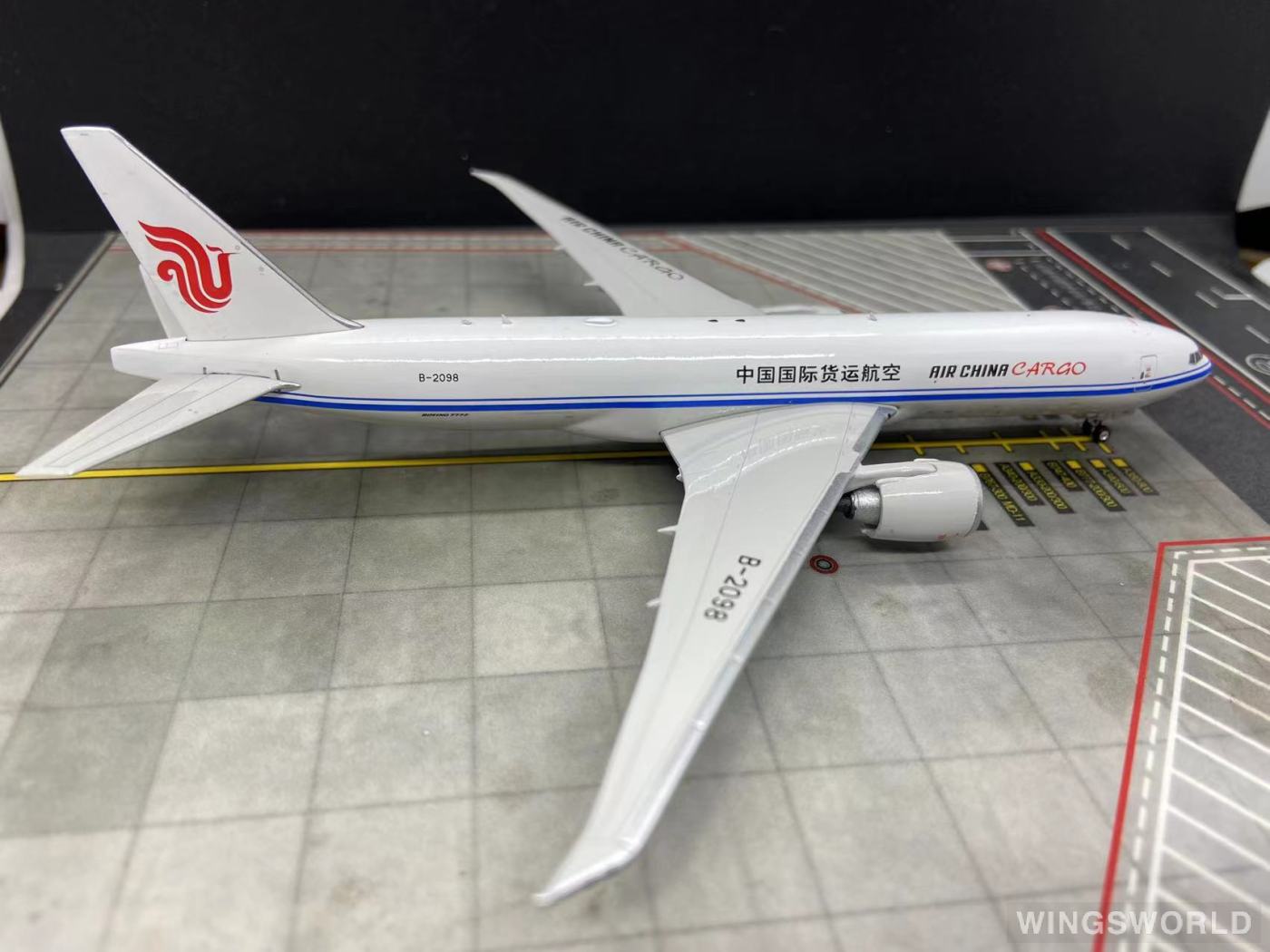 Phoenix 1:400 PH11707 Air China Cargo 中国国际货运航空 Boeing 777F B-2098