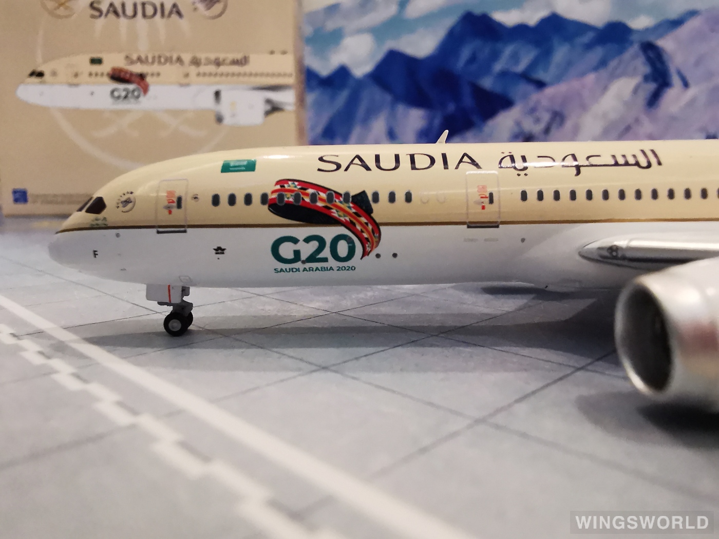 JC Wings 1:400 LH4192 Saudia 沙特阿拉伯航空 Boeing 787-9 HZ-ARF