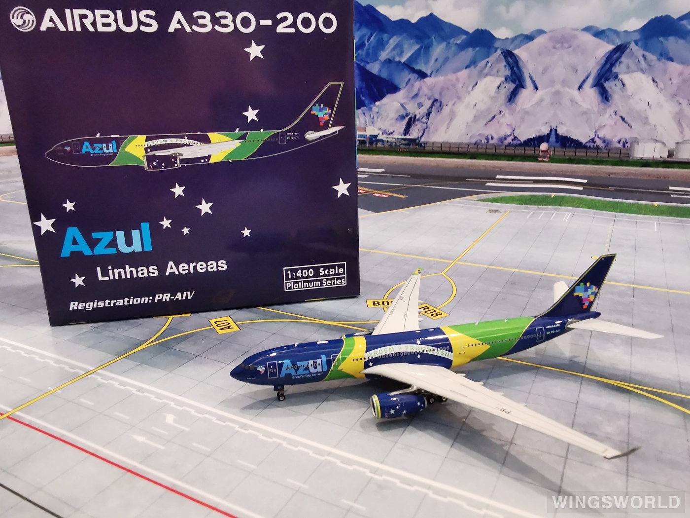 Phoenix 1:400 PH11102 Azul 蓝色巴西航空 Airbus A330-200 PR-AIV