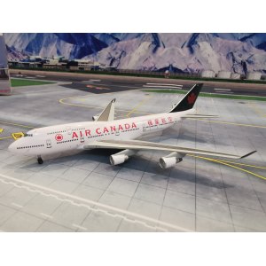 Air Canada 加拿大航空 Boeing 747-400 C-GAGN 1995s colors. With 