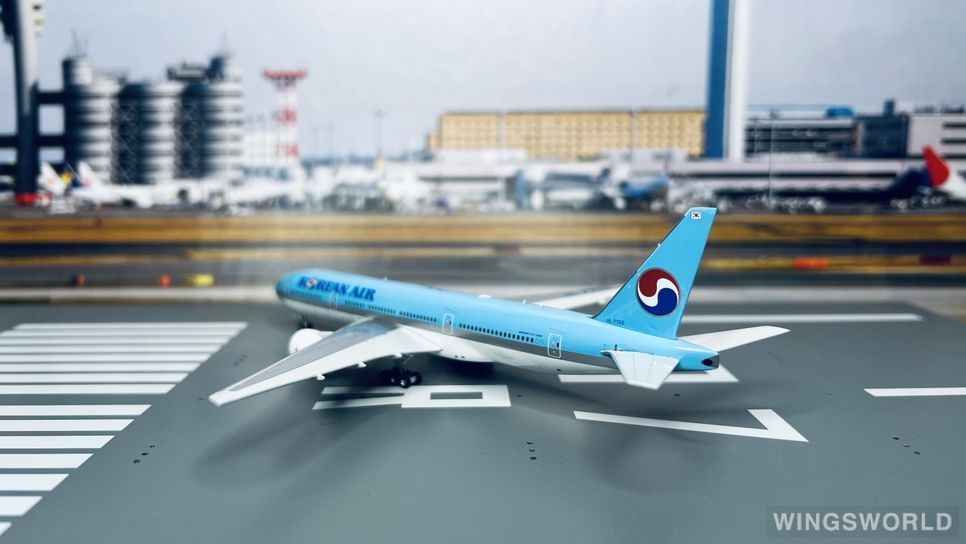 Phoenix 1:400 PH04406 Korean Air 大韩航空 Boeing 777-200 HL7766