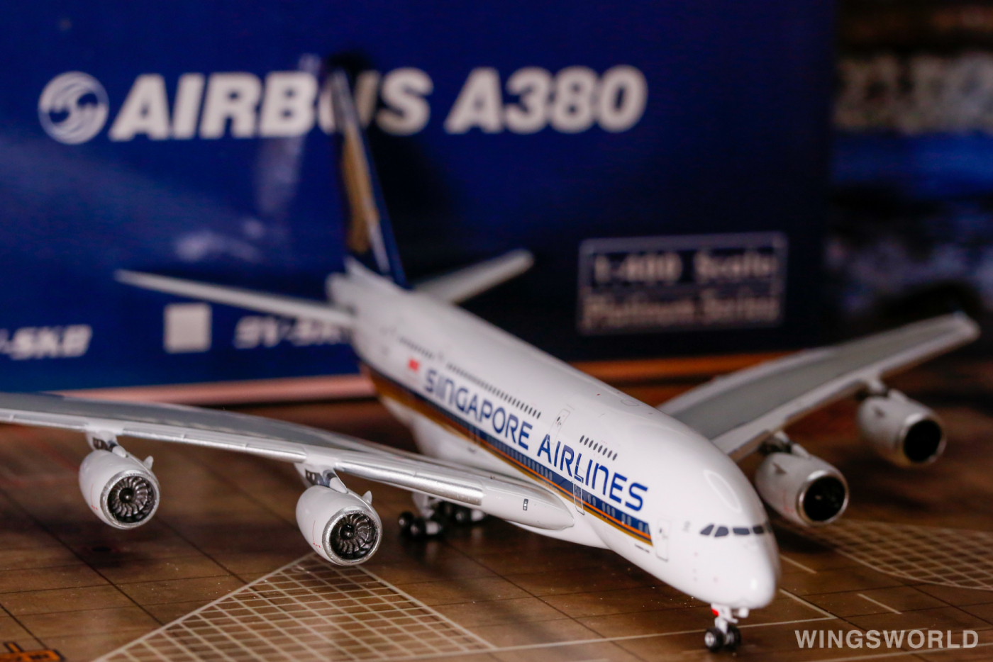 Phoenix 1:400 PH10337A Singapore Airlines 新加坡航空 Airbus A380-800 9V-SKB