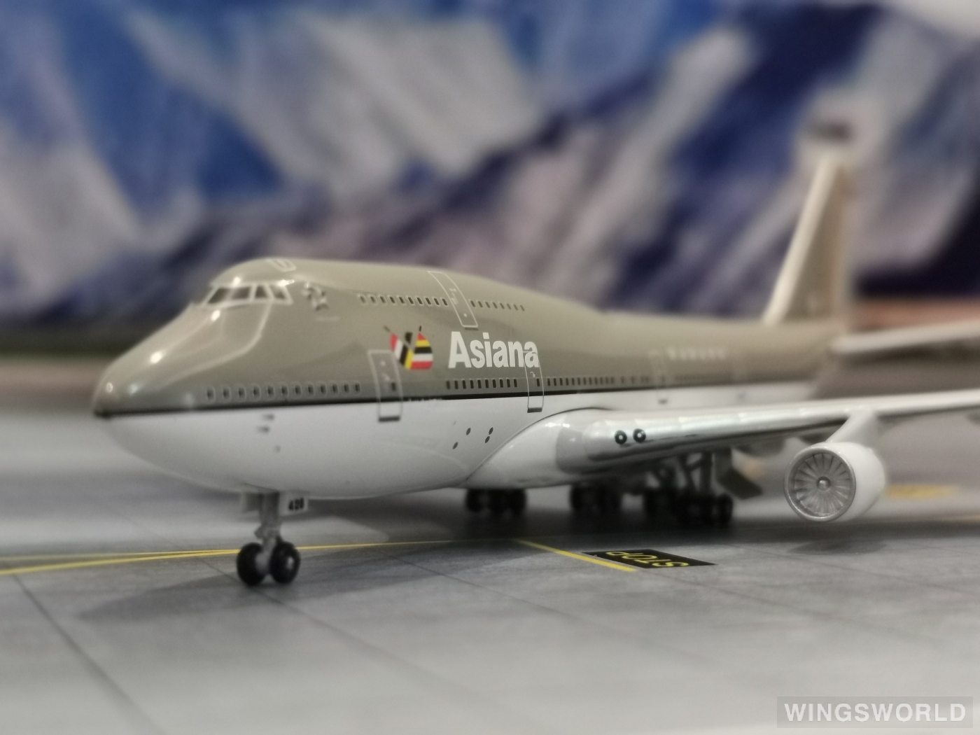 big bird 1:400 bb4-2005-012 asiana 韓亞航空 boeing 747-400 hl