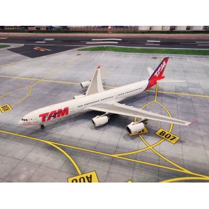 TAM Airlines 巴西天马航空 Airbus A340-500 PT-MSN  PH10466 Phoenix 1:400