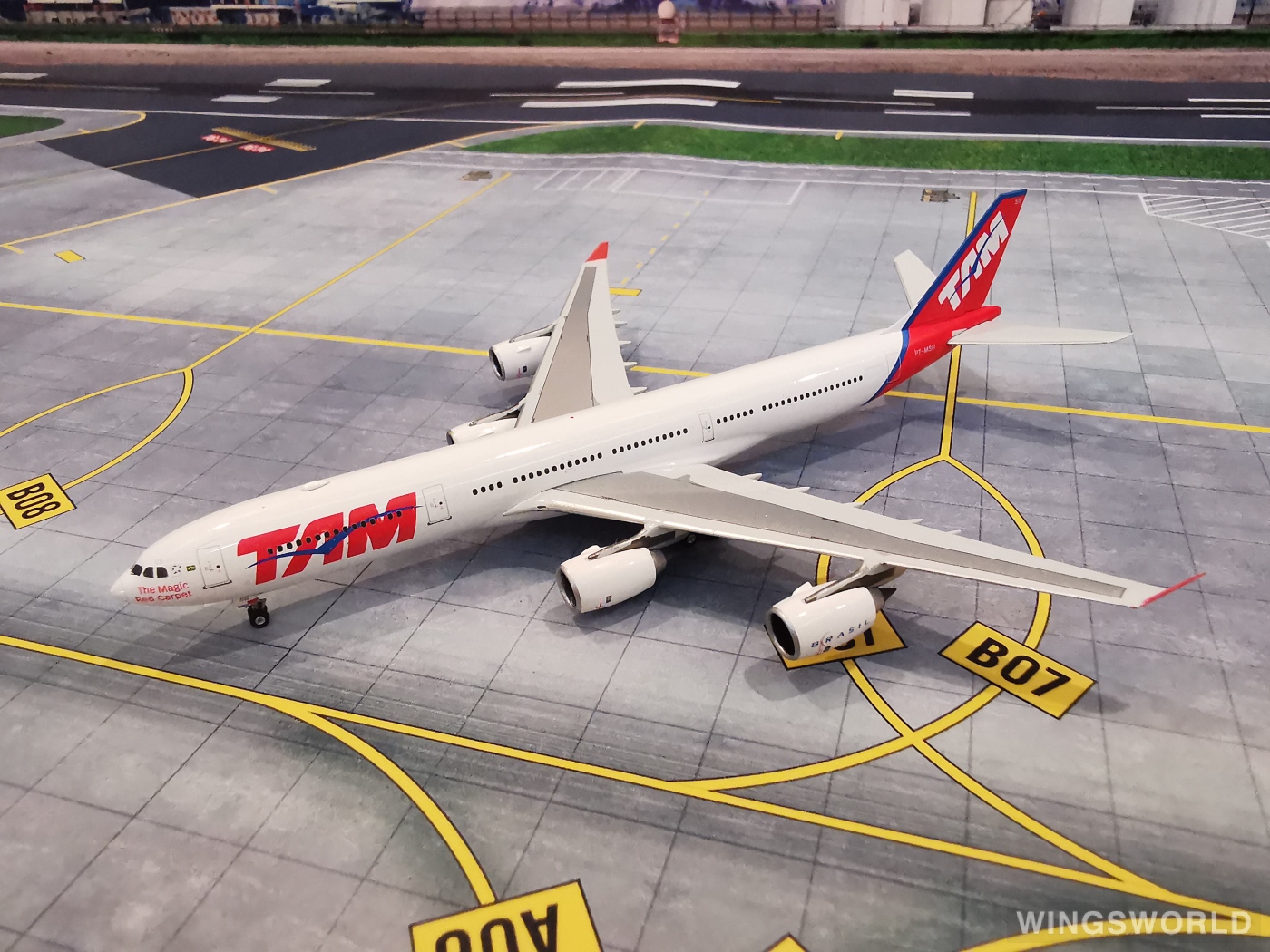 Phoenix 1:400 PH10466 TAM Airlines 巴西天马航空 Airbus A340-500 PT-MSN