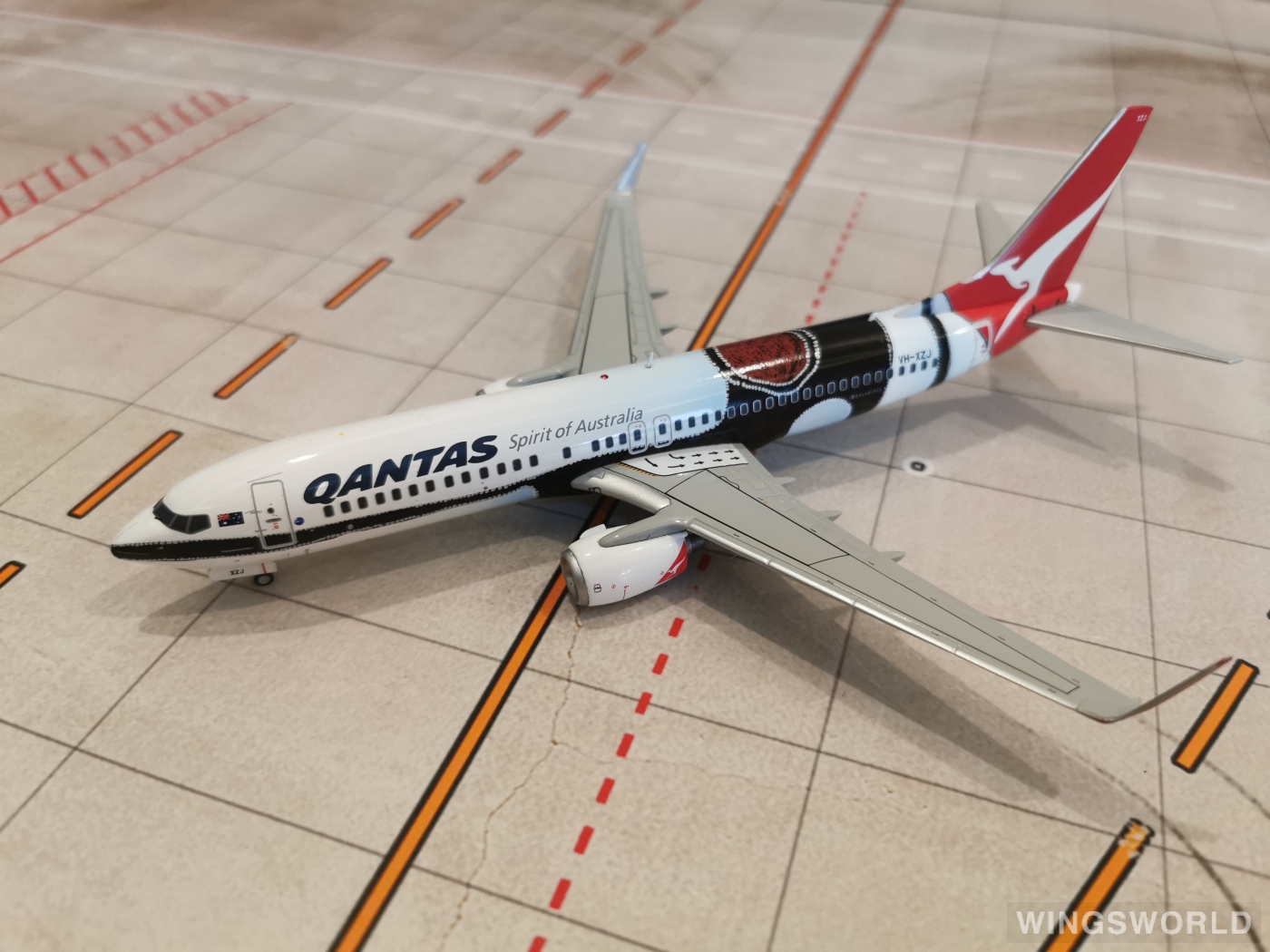 Geminijets 1:200 G2QFA443 Qantas 澳洲航空 Boeing 737-800 VH-XZJ