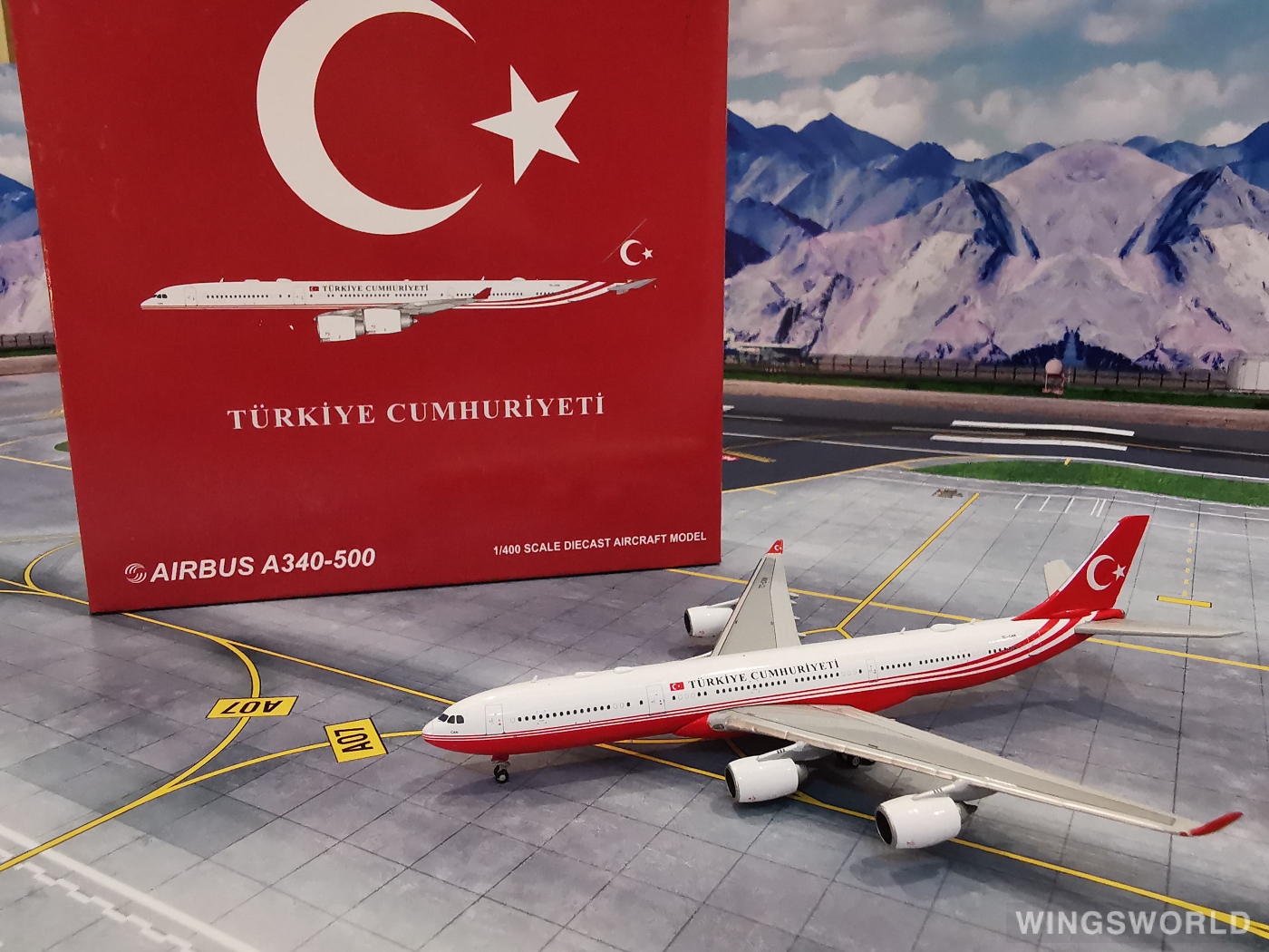 JC Wings 1:400 LH4064 Turkey Government 土耳其政府 Airbus A340-500 TC-CAN