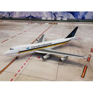 Garuda Indonesia 印度尼西亚鹰航 Boeing 747-200 9V-SQL  DK4001GIA JC Wings 1:400