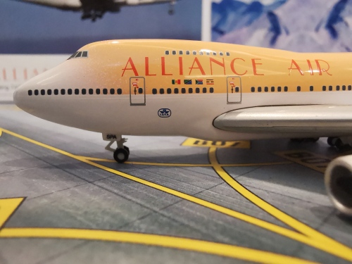 Alliance Airlines Boeing 747SP ZS-SPA  561679 Herpa 1:400