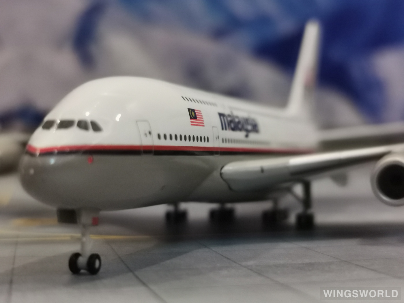 Herpa 1:400 561266 Malaysia Airlines 马来西亚航空 Airbus A380-800 
