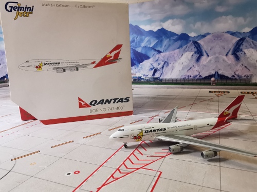 Qantas 澳洲航空 Boeing 747-400 VH-OJU  GJQFA1298 Geminijets 1:400