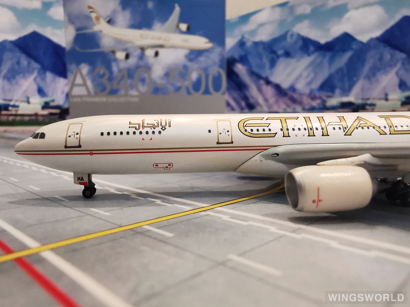 航空機・ヘリコプター ETIHAD AIRWAYS A340-500 1/200 航空機・ヘリコプター ETIHAD AIRWAYS A340-500 1/200 Etihad