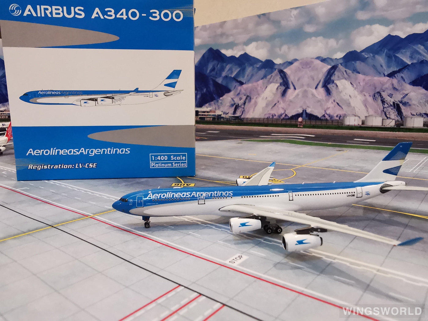 Phoenix 1:400 PH10956 Aerolíneas Argentinas 阿根廷航空 Airbus A340-300 LC-CSE