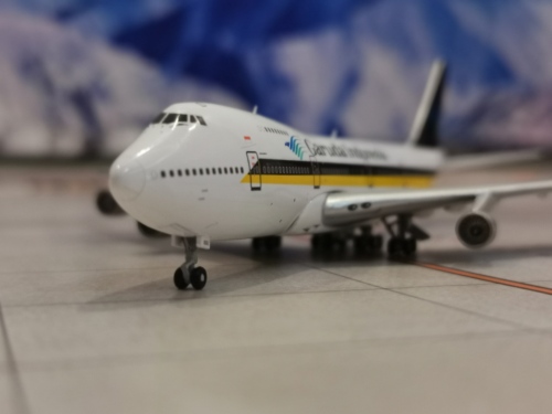 Garuda Indonesia 印度尼西亚鹰航 Boeing 747-200 9V-SQL  DK4001GIA JC Wings 1:400