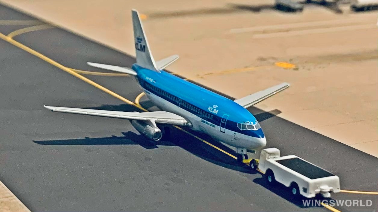 AeroClassics 1:400 ACPHTVR KLM 荷兰皇家航空 Boeing 737-200 PH-TVR