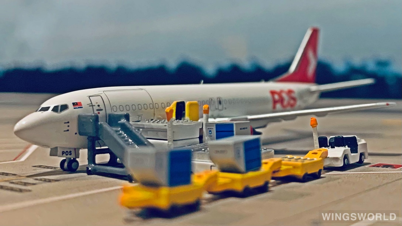 Pandamodel 1:400 PM9MPOS POS Malaysia 马来西亚邮政 Boeing 737-400 9M-POS