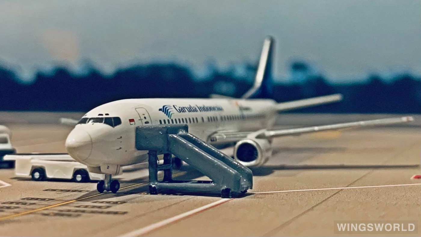 Geminijets 1:400 GJGIA1038 Garuda Indonesia 印度尼西亚鹰航 Boeing 737-400 PK-GZI