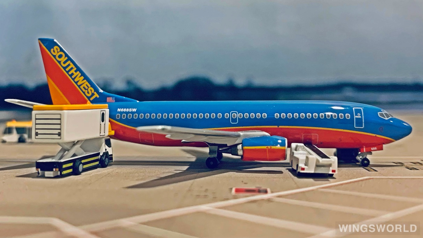 AeroClassics 1:400 ACN688SW Southwest Airlines 美国西南航空 Boeing 737-300 N688SW