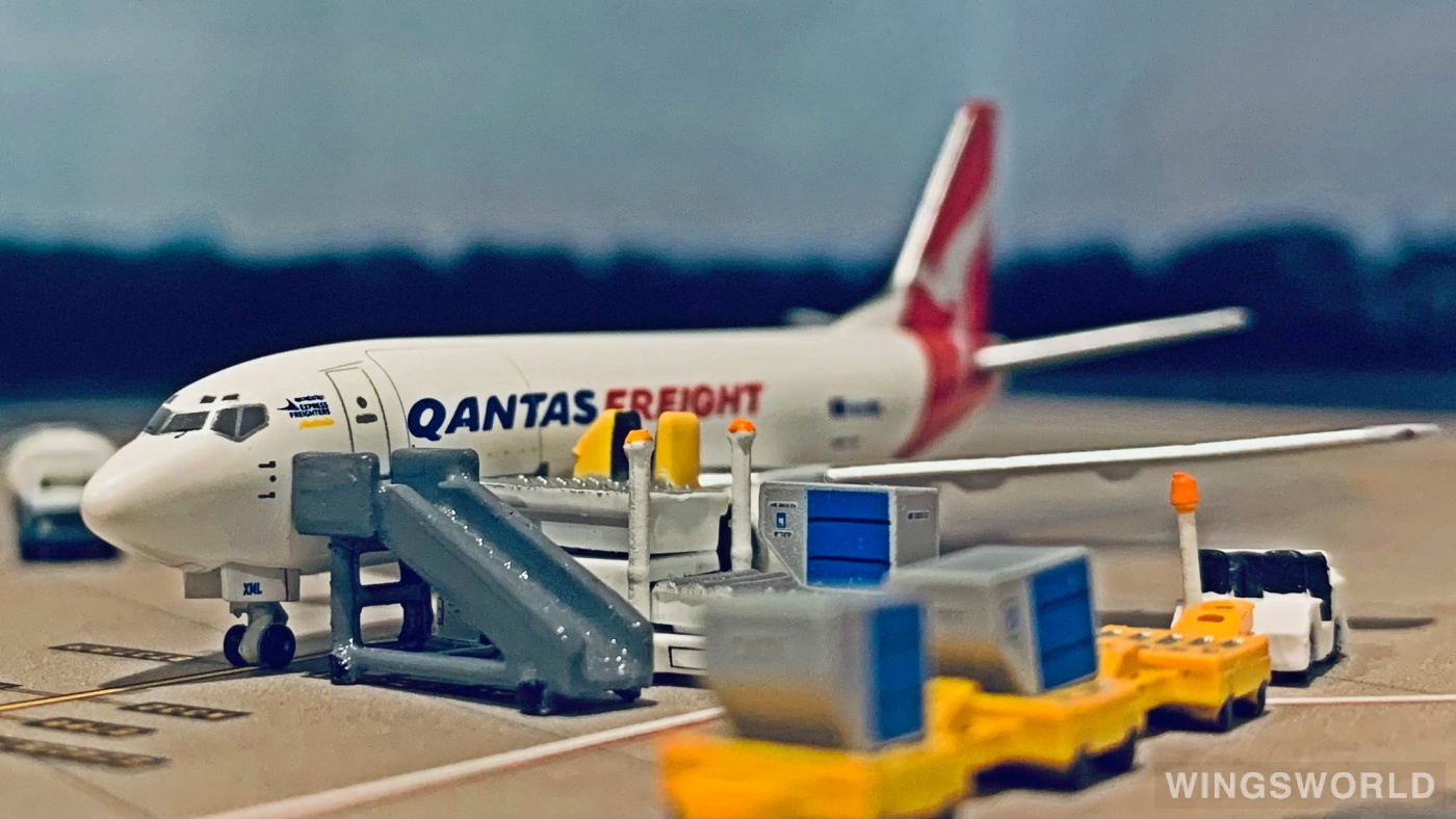 AeroClassics 1:400 ACVHXML Qantas 澳洲航空 Boeing 737-300 VH-XML