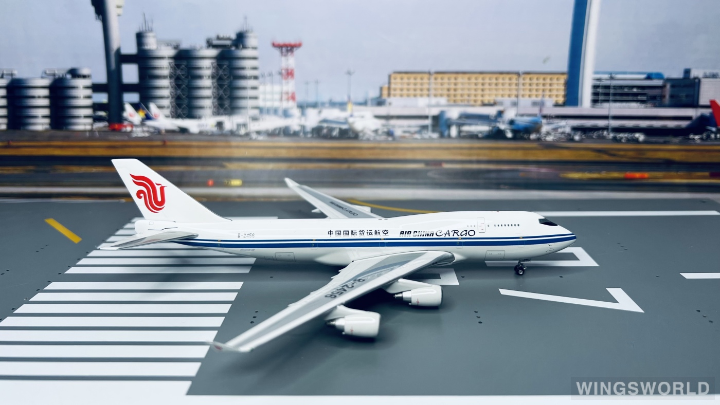 Phoenix 1:400 PH10323A Air China Cargo 中国国际货运航空 Boeing 747-400 B-2456