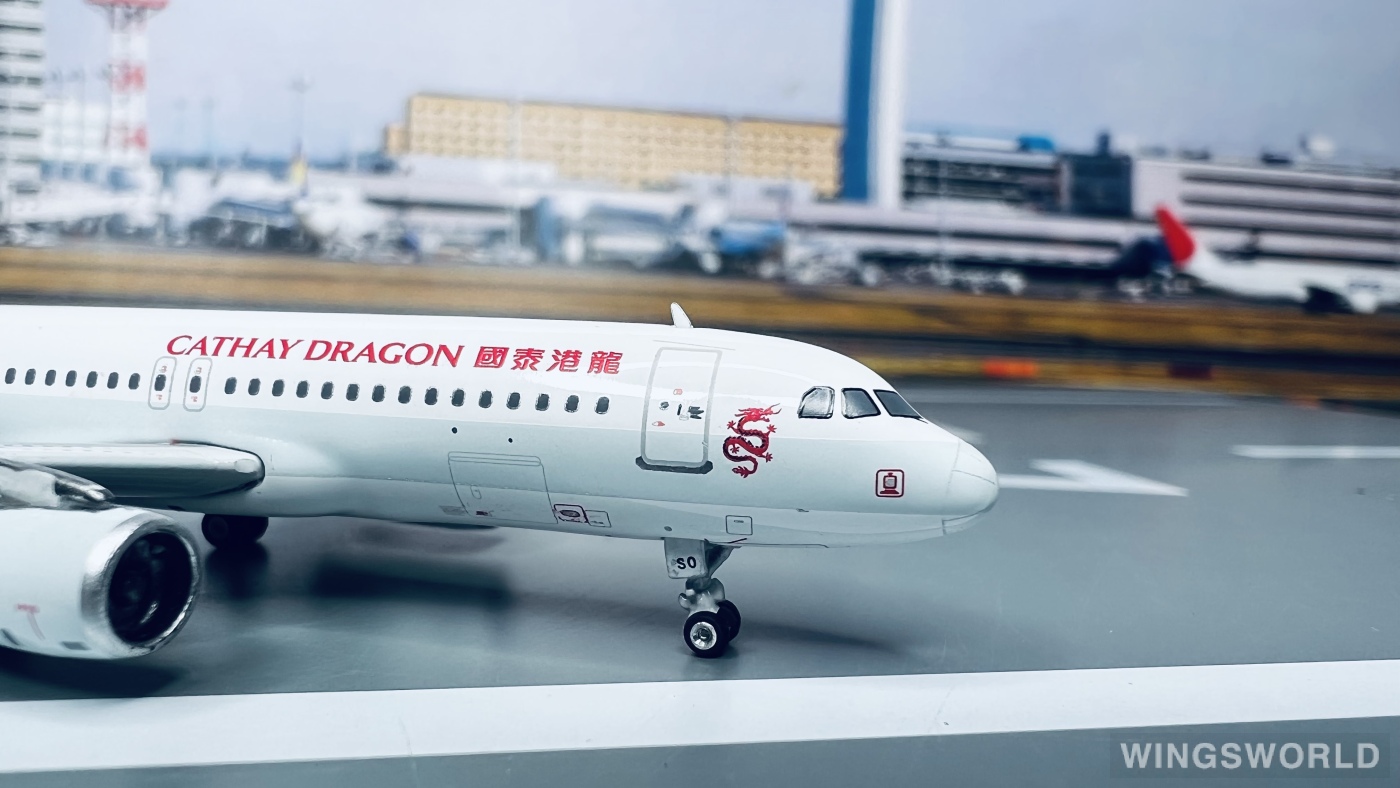 Phoenix 1:400 PH04098 Cathay Dragon 国泰港龙航空 Airbus A320 B-HSO
