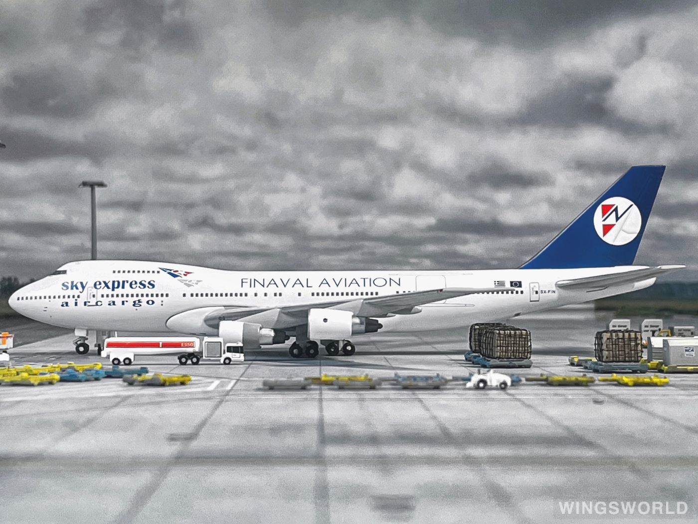 Magic 1:400 MG18213 Sky Express 天空快运 Boeing 747-200 SX-FIN