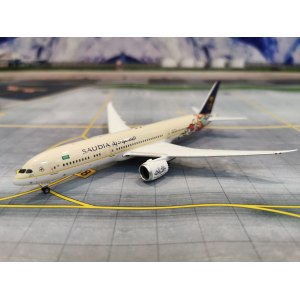 Saudia 沙特阿拉伯航空 Boeing 787-9 HZ-AR13  PH04423 Phoenix 1:400