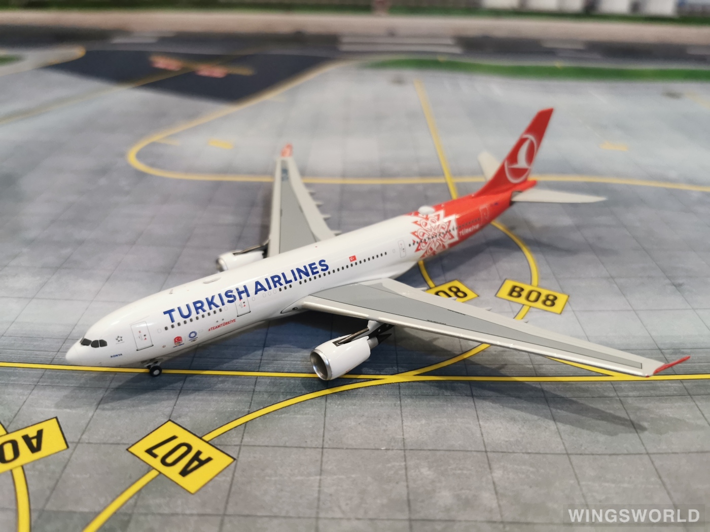 NGmodels 1:400 NG61032 Turkish Airlines 土耳其航空 Airbus A330-200 TC-JNB