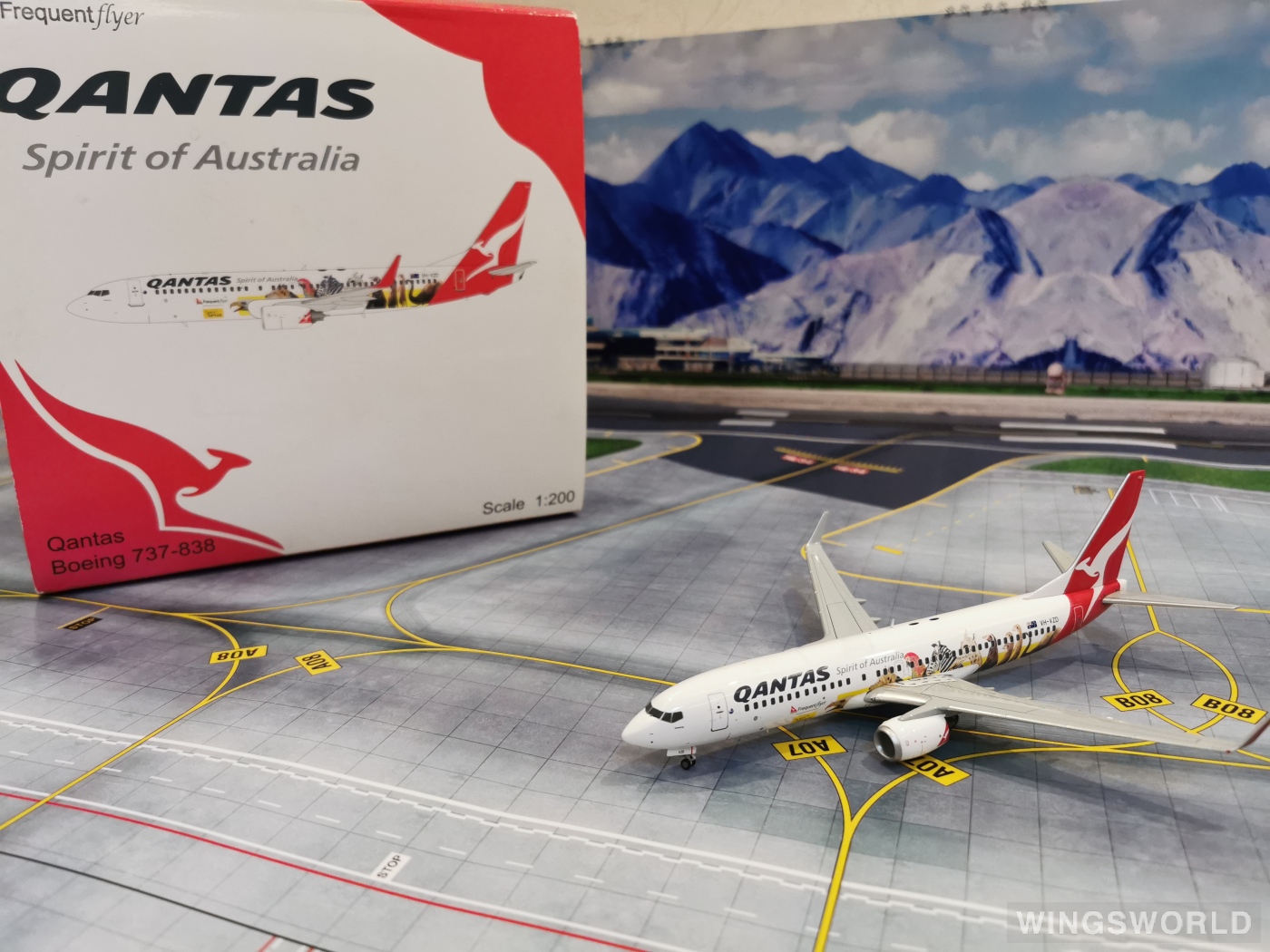 JC Wings 1:200 XX2504 Qantas 澳洲航空 Boeing 737-800 VH-VZD