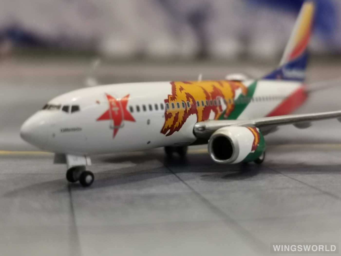 Geminijets 1:400 GJSWA2020 Southwest Airlines 美国西南航空 Boeing 737-700 N943WN