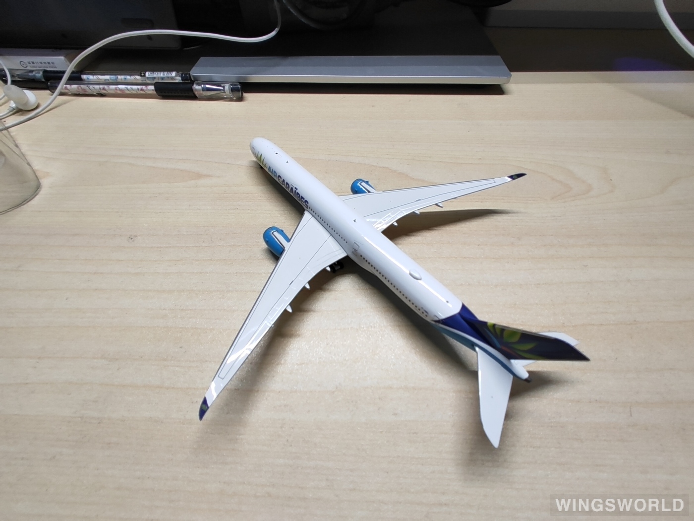 Aviation400 1:400 AV4062 Air Caraibes 加勒比航空 Airbus A350-1000 F-HMIL