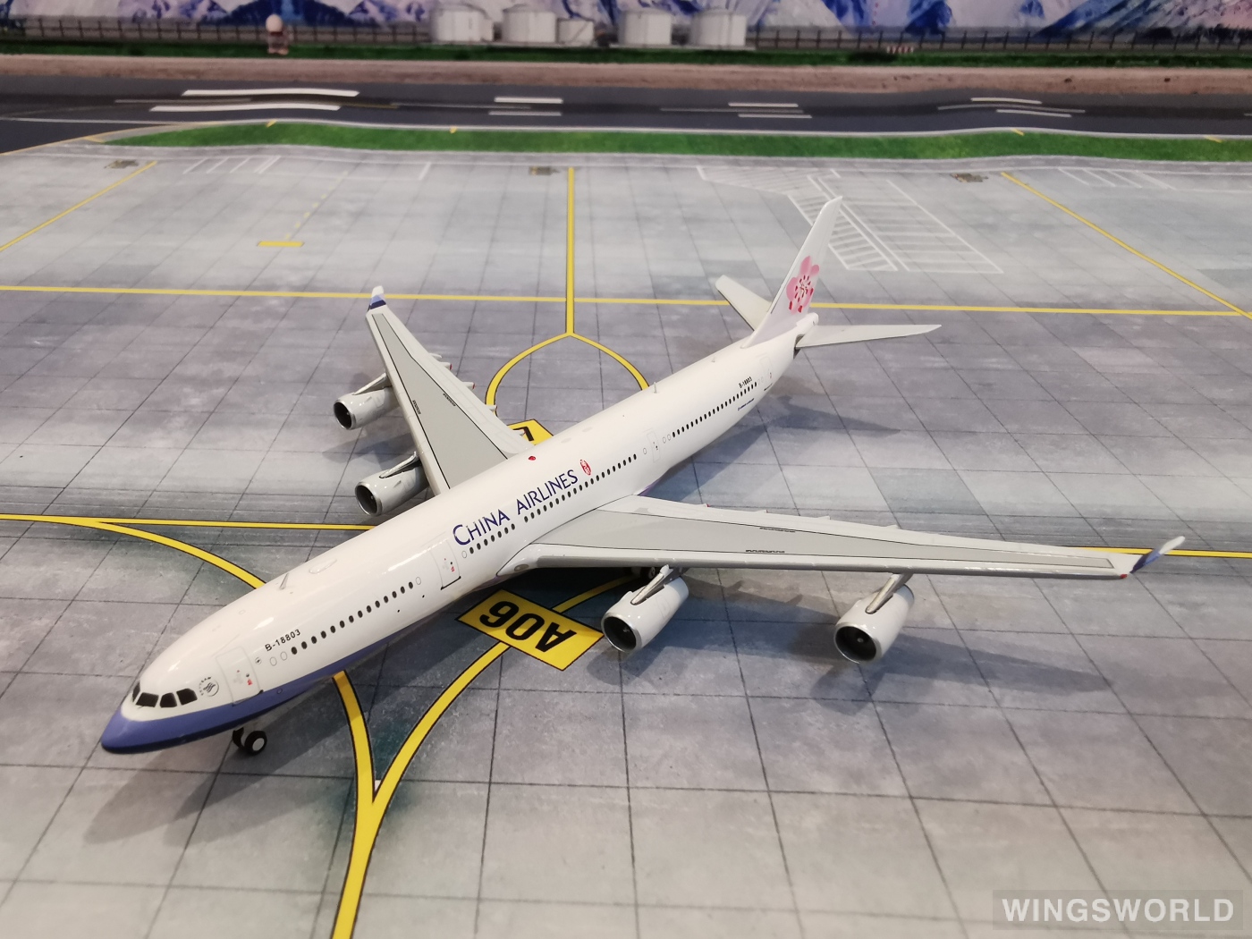 Aviation400 1:400 AV434003 China Airlines 中华航空 Airbus A340-300 B-18803