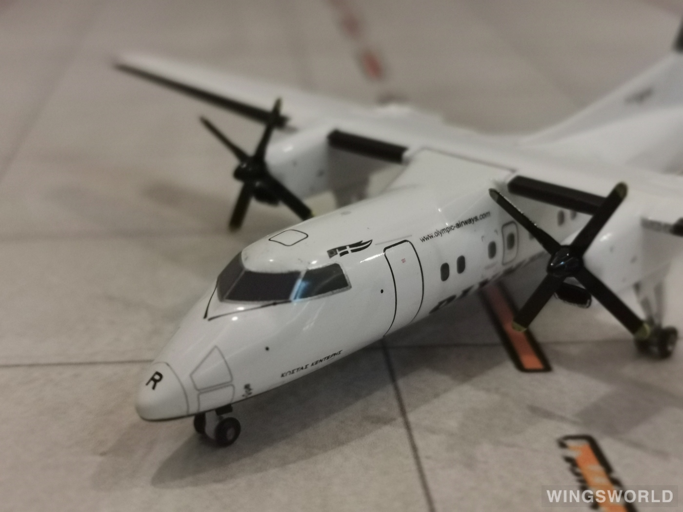 JC Wings 1:200 JC2016 Olympic Air 奥林匹克航空 Bombardier Dash 8-100 SX-BIR