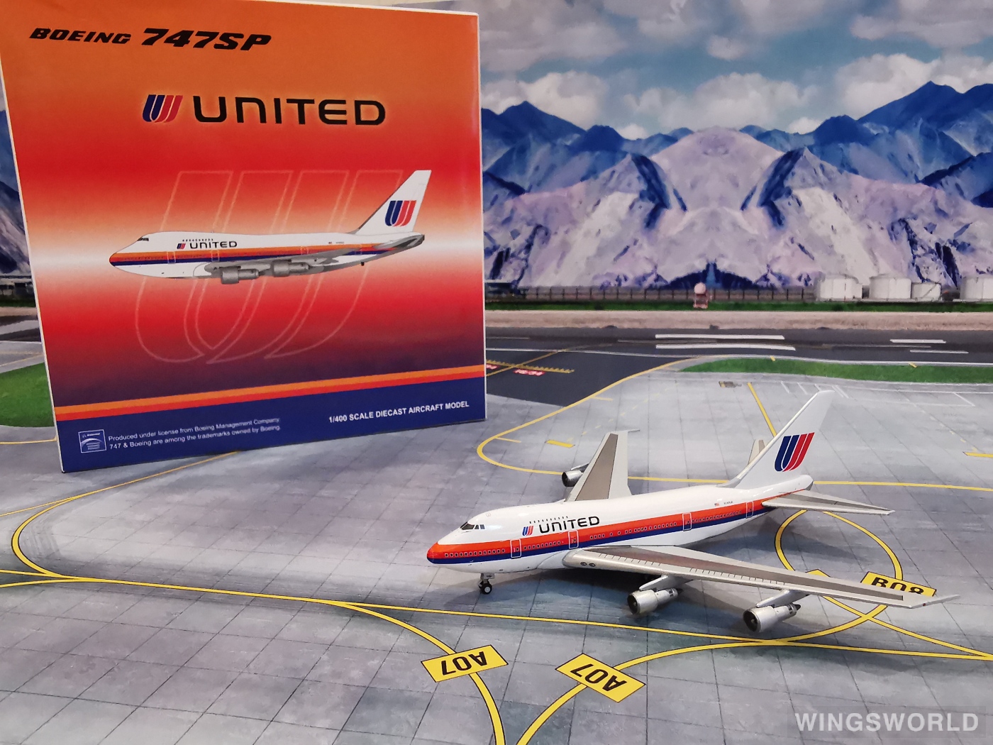JC Wings 1:400 XX4959 United Airlines 美国联合航空 Boeing 747SP N140UA