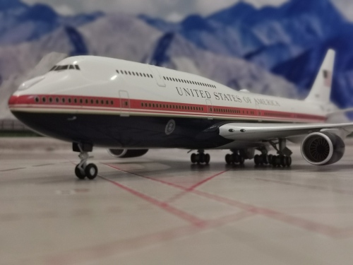 Geminijets 1:200 Boeing 747-8 USAF 美国空军G2AFO898 30000