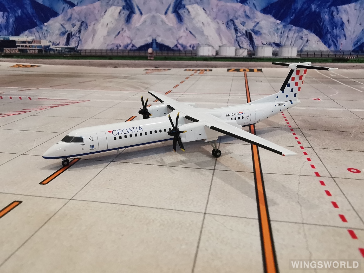 Herpa 1:200 554060 Croatia Airlines 克罗地亚航空 Bombardier Dash 8-400 9A-CQD