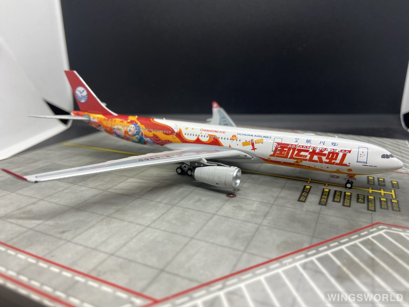 NGmodels 1:400 NG62028 Sichuan Airlines 四川航空 Airbus A330-300 B-5960